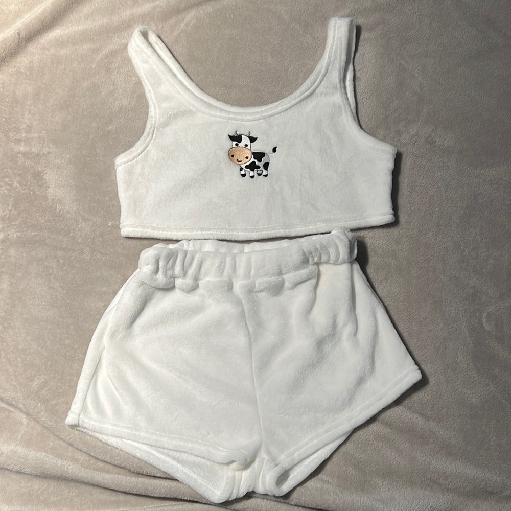 Shein 100% polyester Cow/giraffe tanks and shorts. Cow L  giraffe tank shorts M
